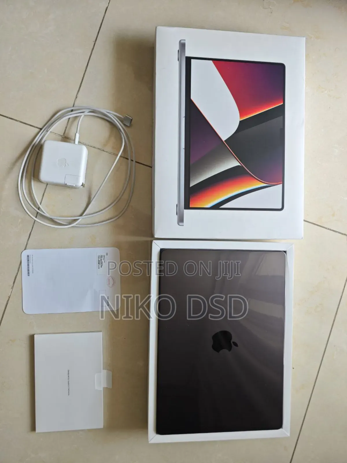 New Laptop Apple MacBook Pro M1 16GB Apple M1 Pro SSD 500GB