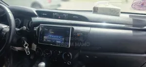 Toyota Hilux 2020 Gray