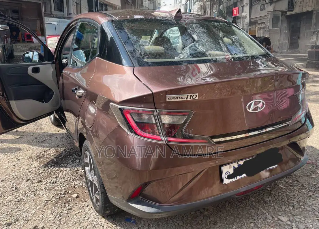 Hyundai I10 2023 Brown