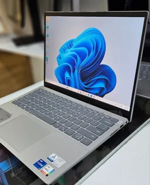 New Laptop Dell Inspiron 14 7460 16GB Intel Core I7 SSD 512GB