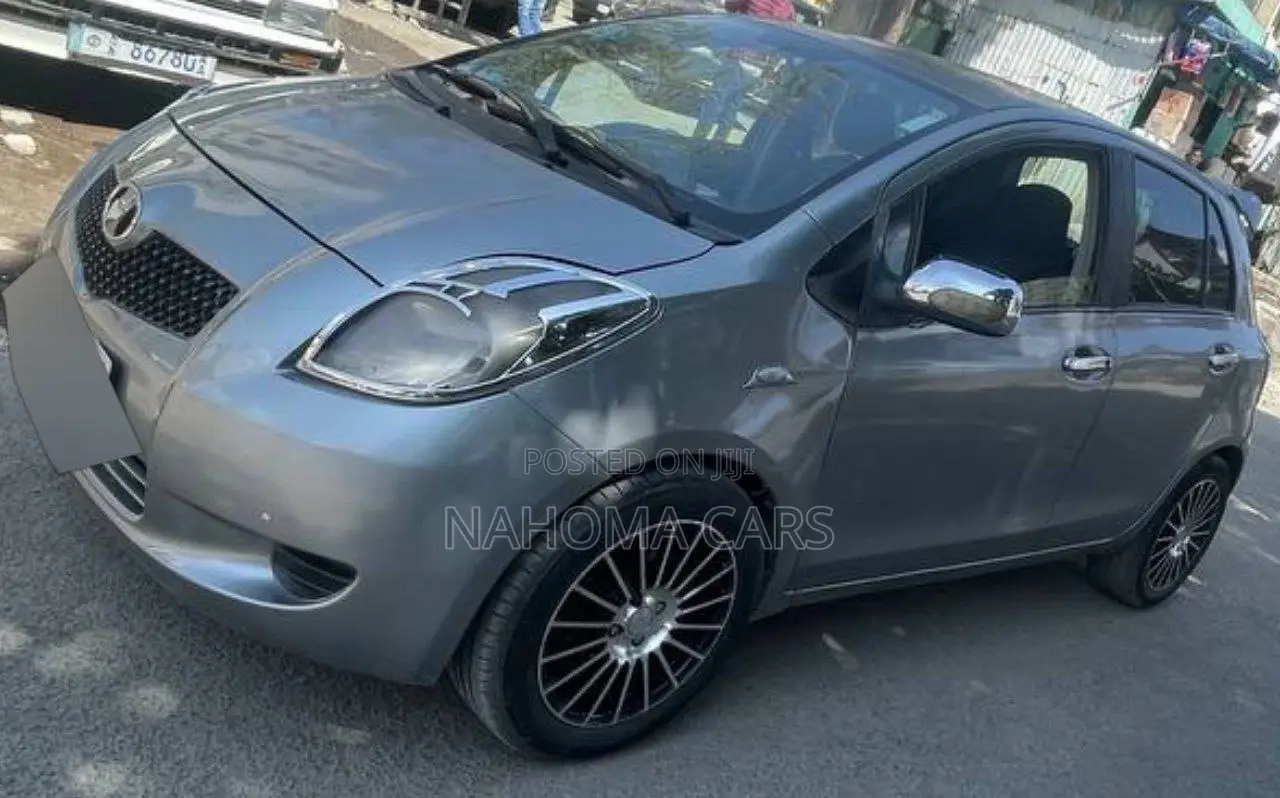 Toyota Yaris 2007 Gray