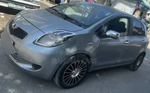 Toyota Yaris 2007 Gray