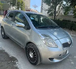 Toyota Yaris 2007 Gray