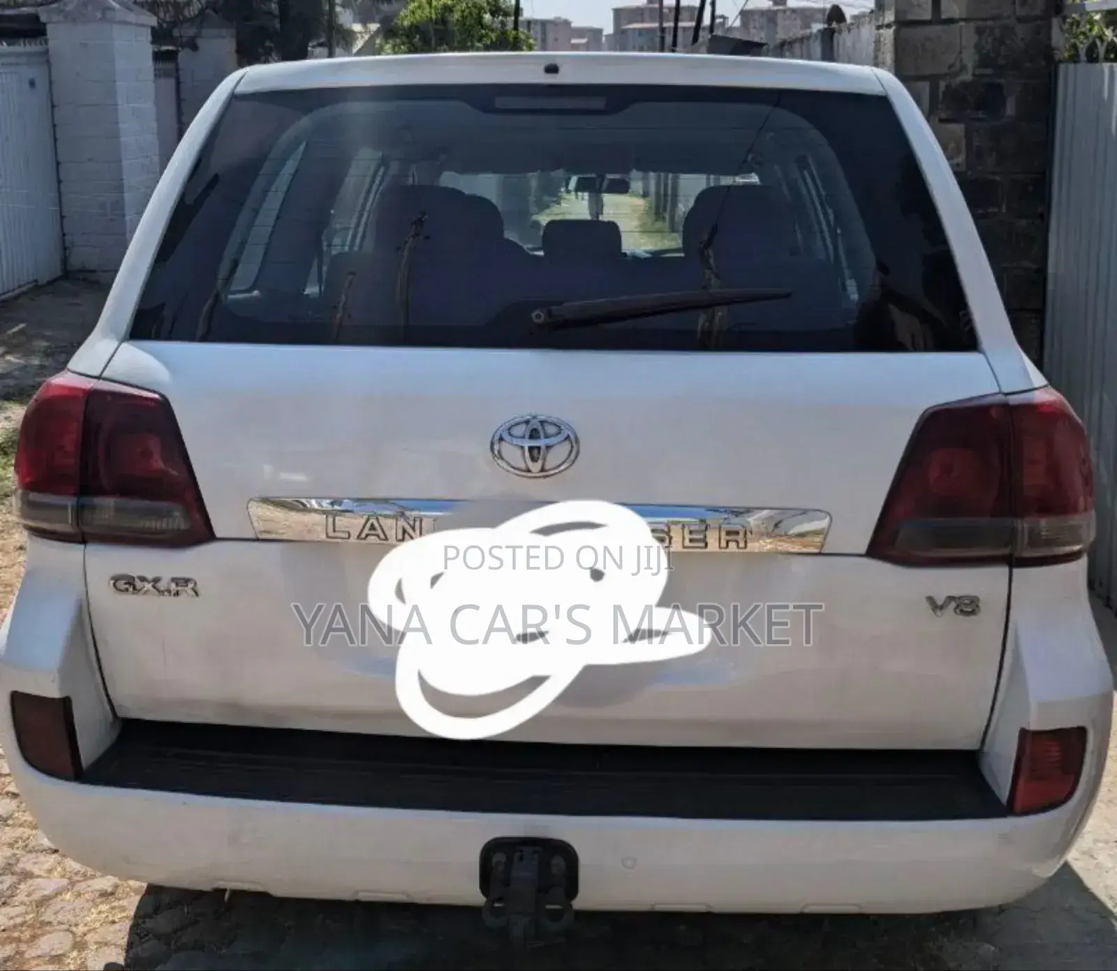 Toyota Land Cruiser 2012 White