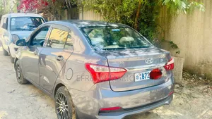 Photo - Hyundai I10 2021 Gray