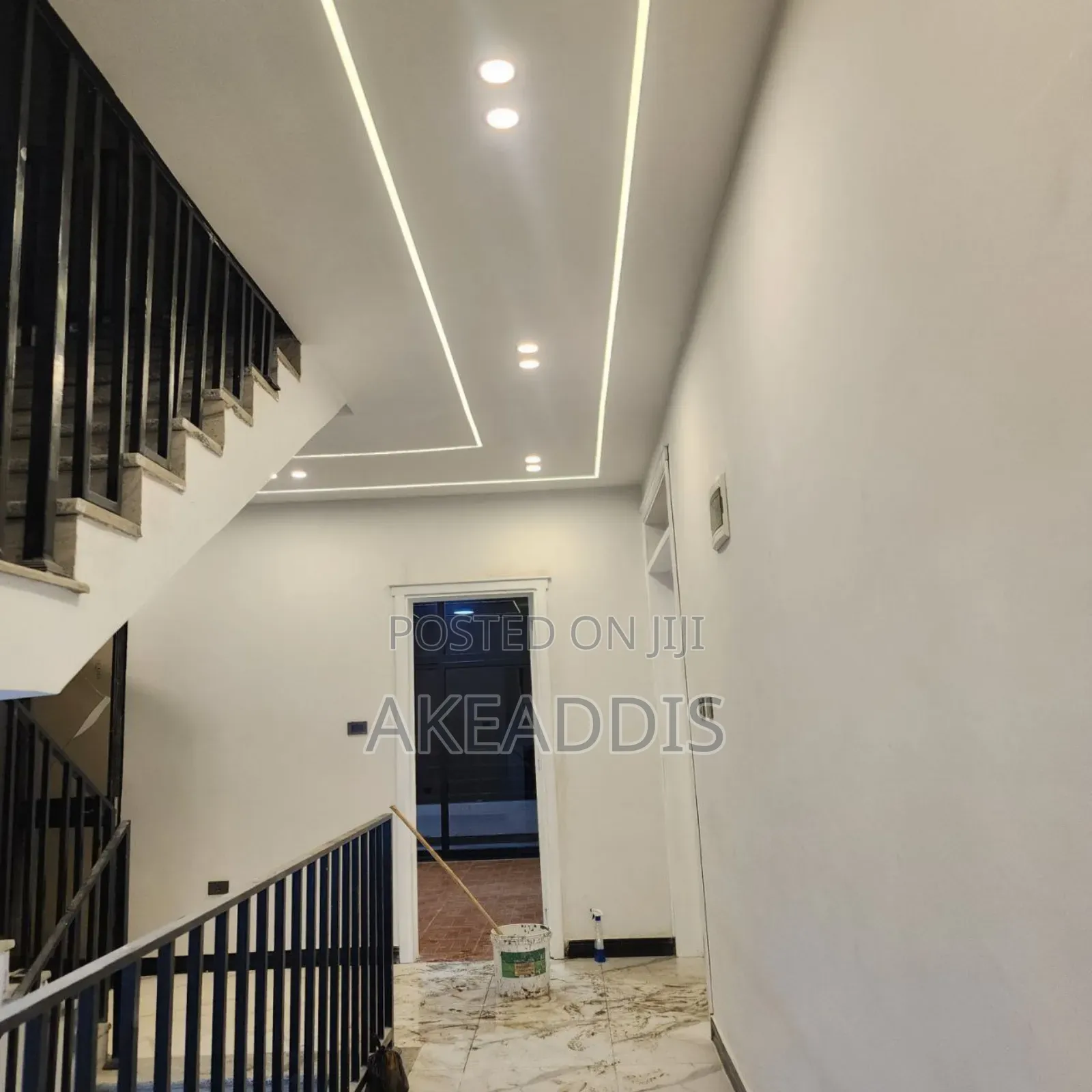 Furnished 6bdrm Townhouse/Terrace in ፉሪ, Kolfe Keranio for sale