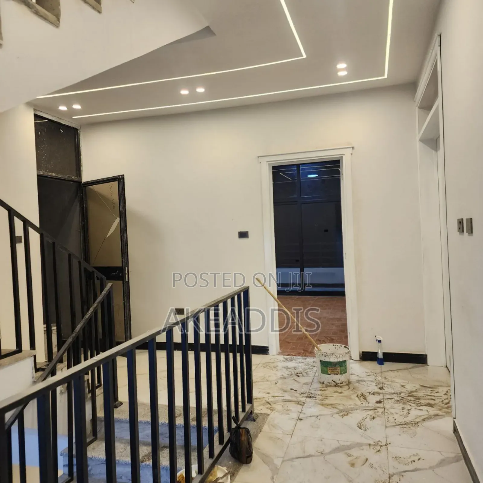 Furnished 6bdrm Townhouse/Terrace in ፉሪ, Kolfe Keranio for sale