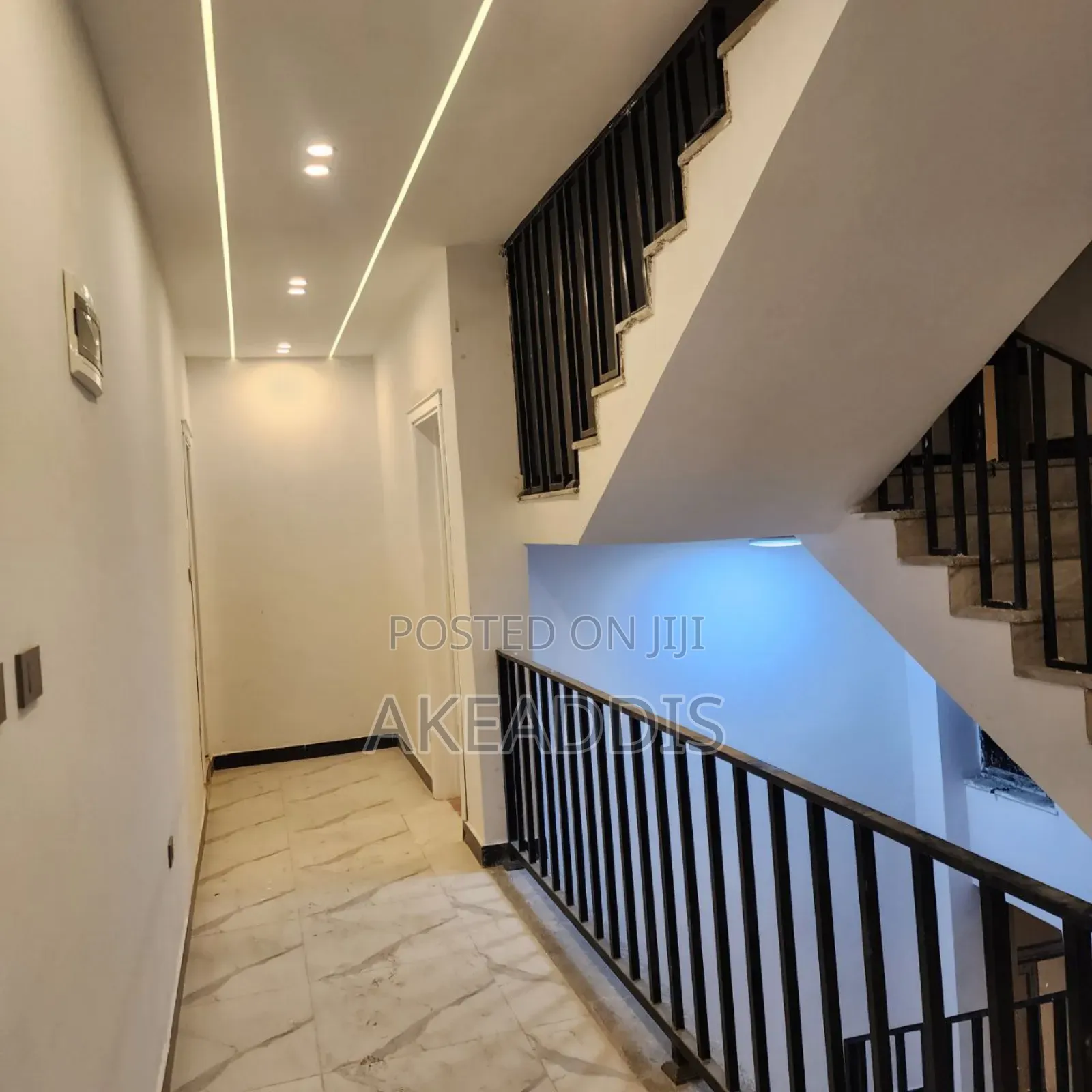 Furnished 6bdrm Townhouse/Terrace in ፉሪ, Kolfe Keranio for sale