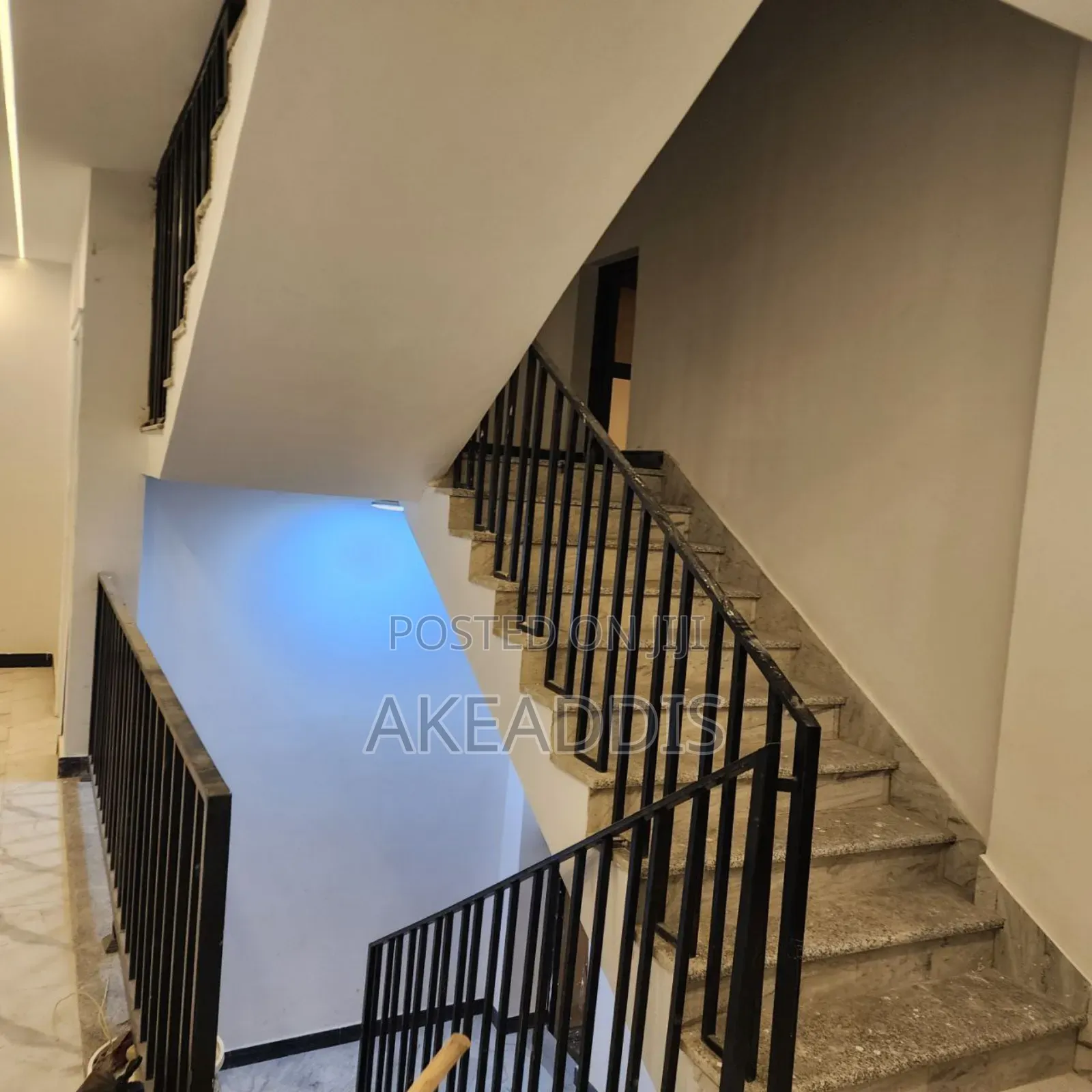 Furnished 6bdrm Townhouse/Terrace in ፉሪ, Kolfe Keranio for sale