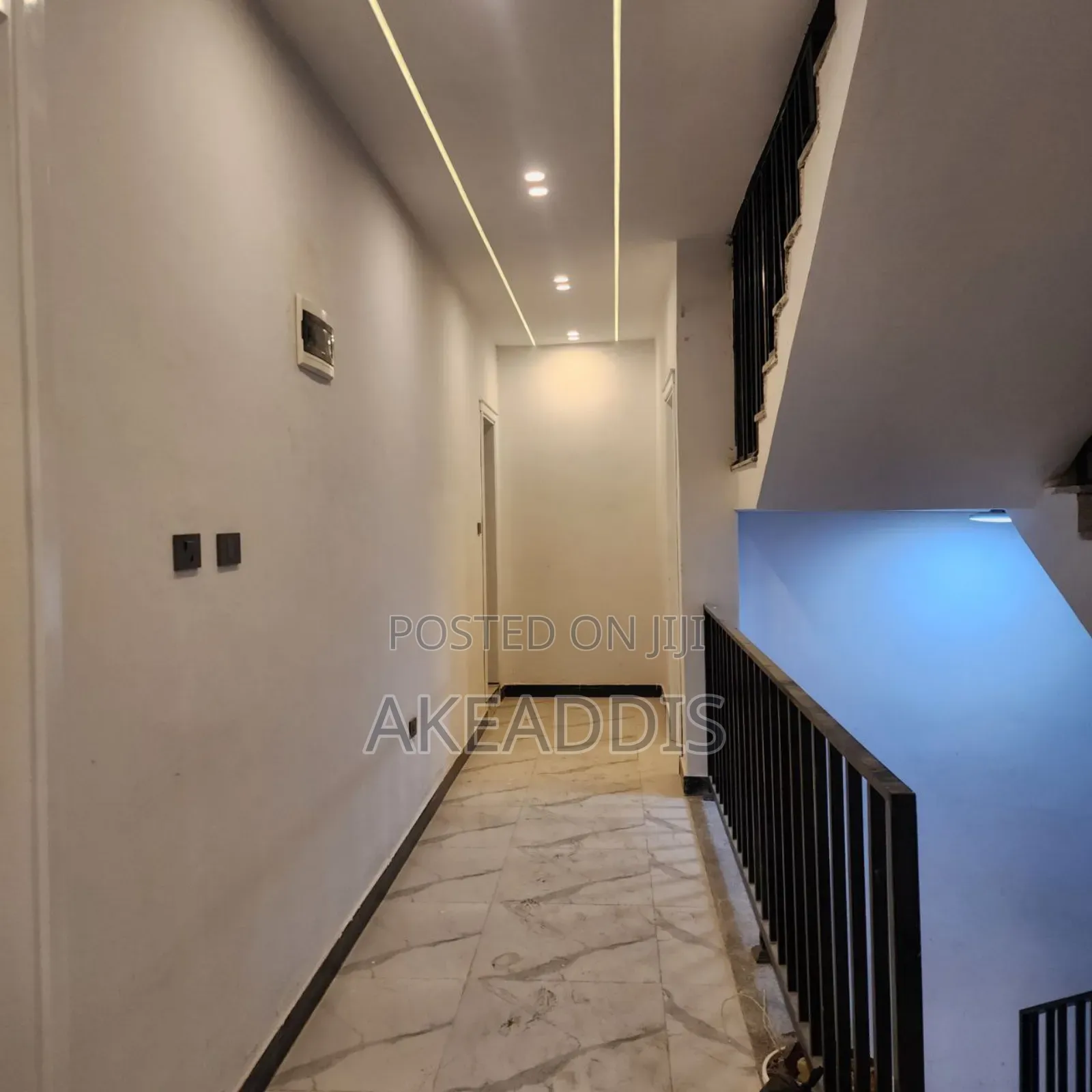 Furnished 6bdrm Townhouse/Terrace in ፉሪ, Kolfe Keranio for sale