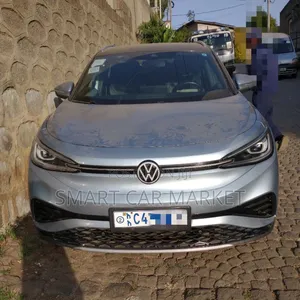 Photo - Volkswagen ID.4 2023 Silver