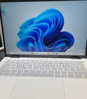 New Laptop Dell Pro 13 32GB AMD Ryzen 7 SSD 512GB