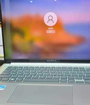 New Laptop Asus ZenBook 13 UX331UN 16GB Intel Core I7 SSD 512GB