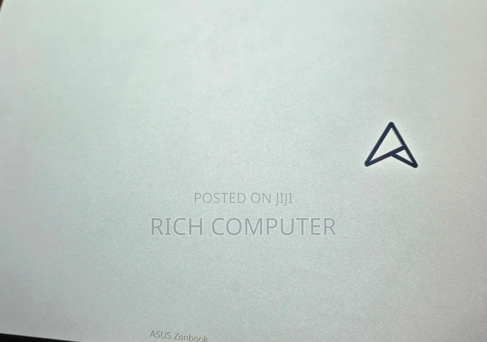 New Laptop Asus ZenBook 13 UX331UN 16GB Intel Core I7 SSD 512GB