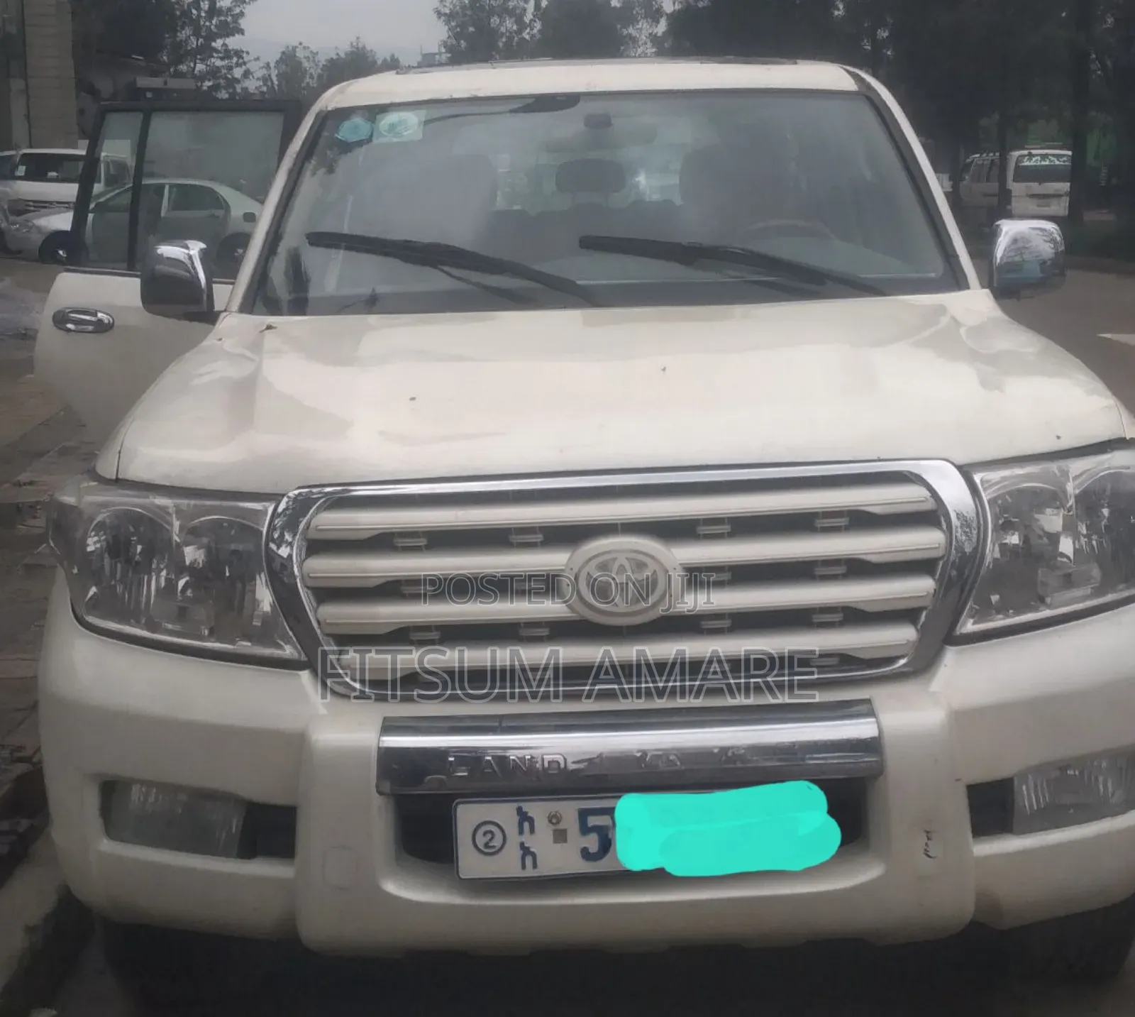 Toyota Land Cruiser 2005 White