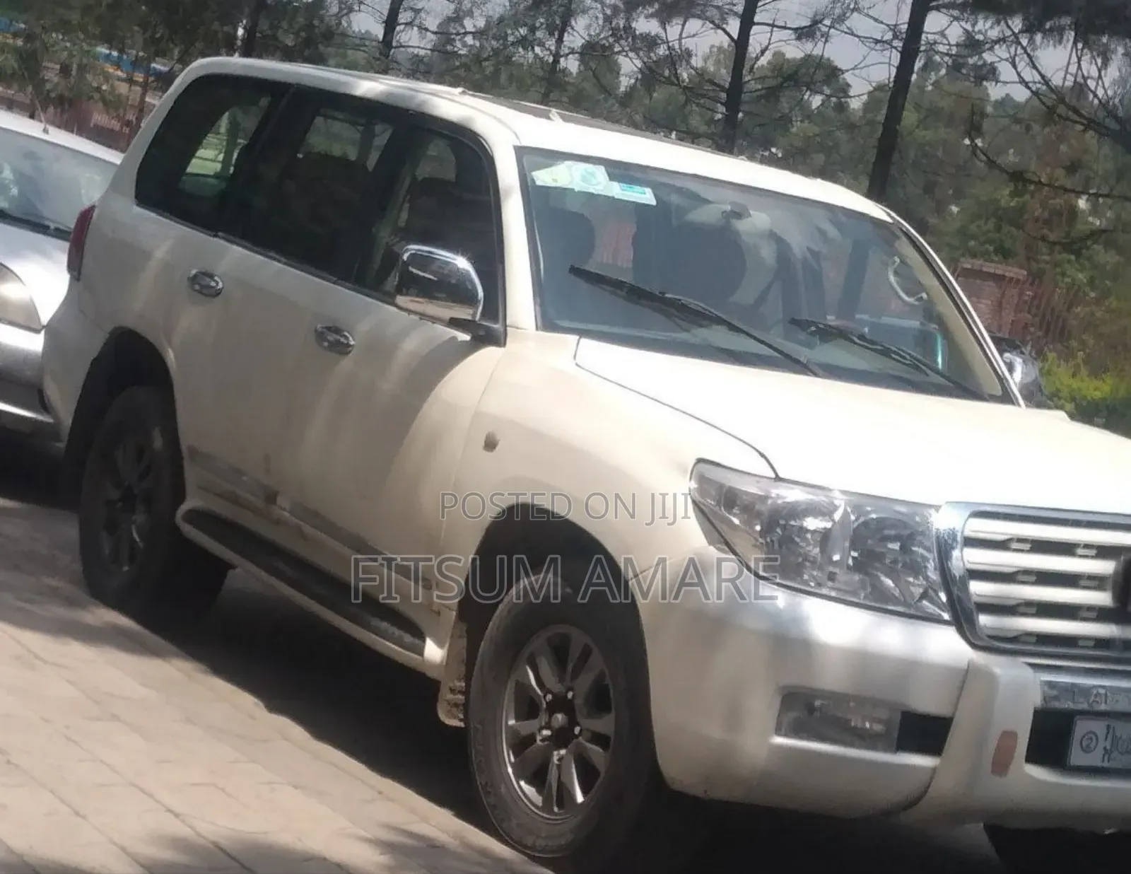 Toyota Land Cruiser 2005 White