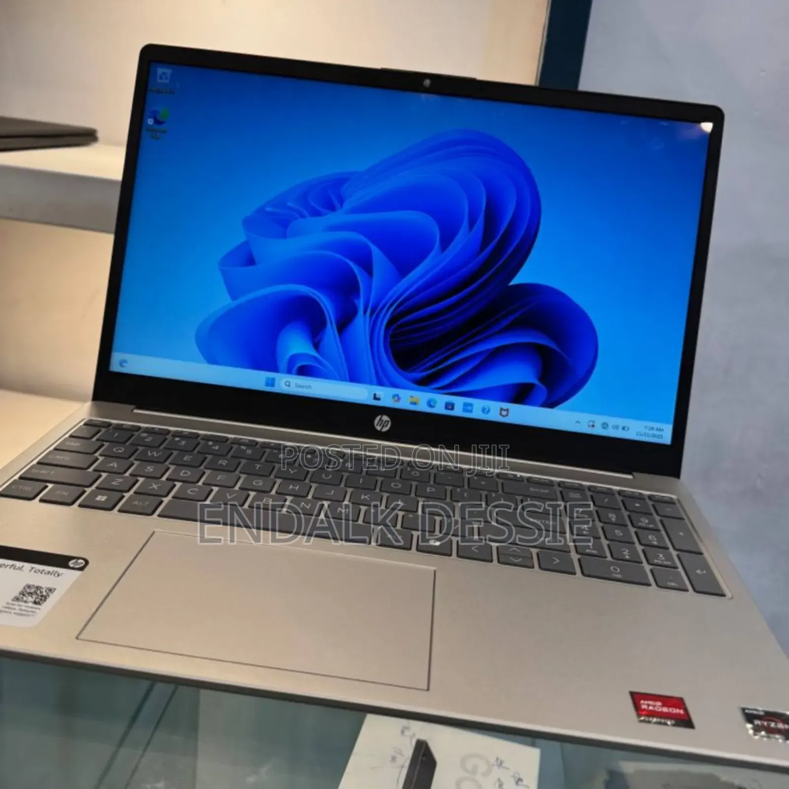 New Laptop HP Stream Notebook 16GB AMD Ryzen 5 SSD 256GB