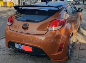 Hyundai Veloster 2013 Orange