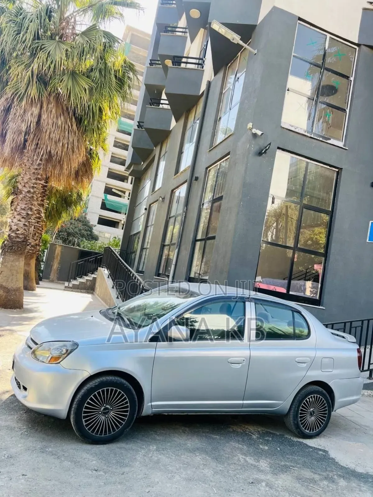 Toyota Platz 2005 Gray