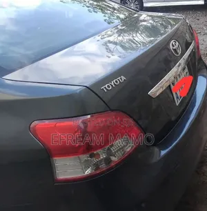 Toyota Yaris 2010 Gray