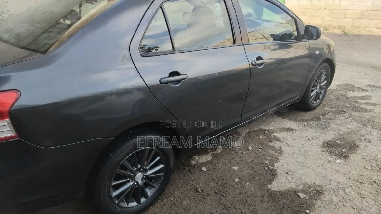 Toyota Yaris 2010 Gray