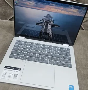 New Laptop HP OmniBook 5 14" 16GB Intel Core 7 SSD 1T