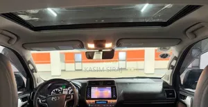 Toyota Land Cruiser Prado 2.8 2023 Gray