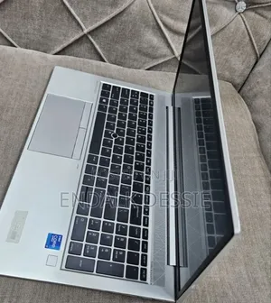 New Laptop HP EliteBook 850 G8 16GB Intel Core I7 SSD 512GB