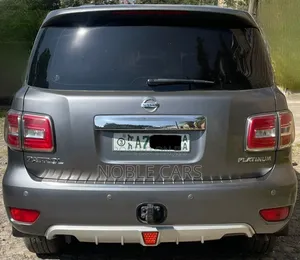 Nissan Patrol 2016 Gray