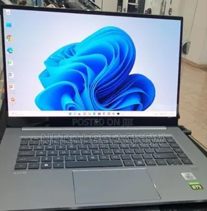 Photo - New Laptop HP Zbook Studio G7 16GB Intel Core I7 SSD 1T