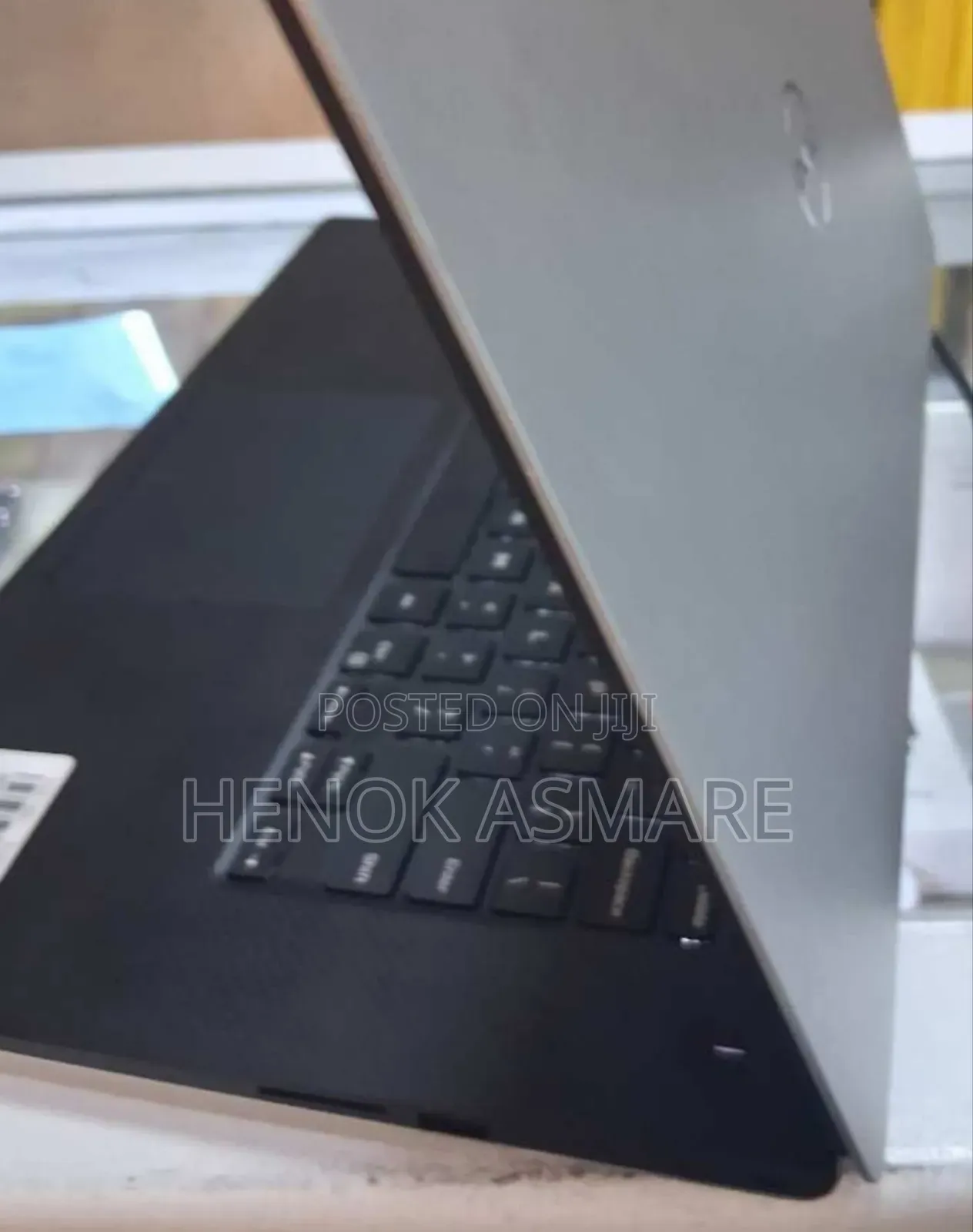 New Laptop Dell Precision 5540 16GB Intel Core I7 SSD 512GB