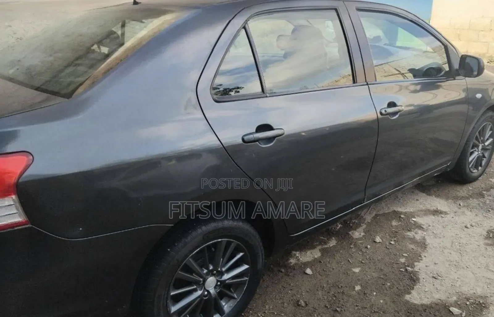 Toyota Yaris 2013 Black