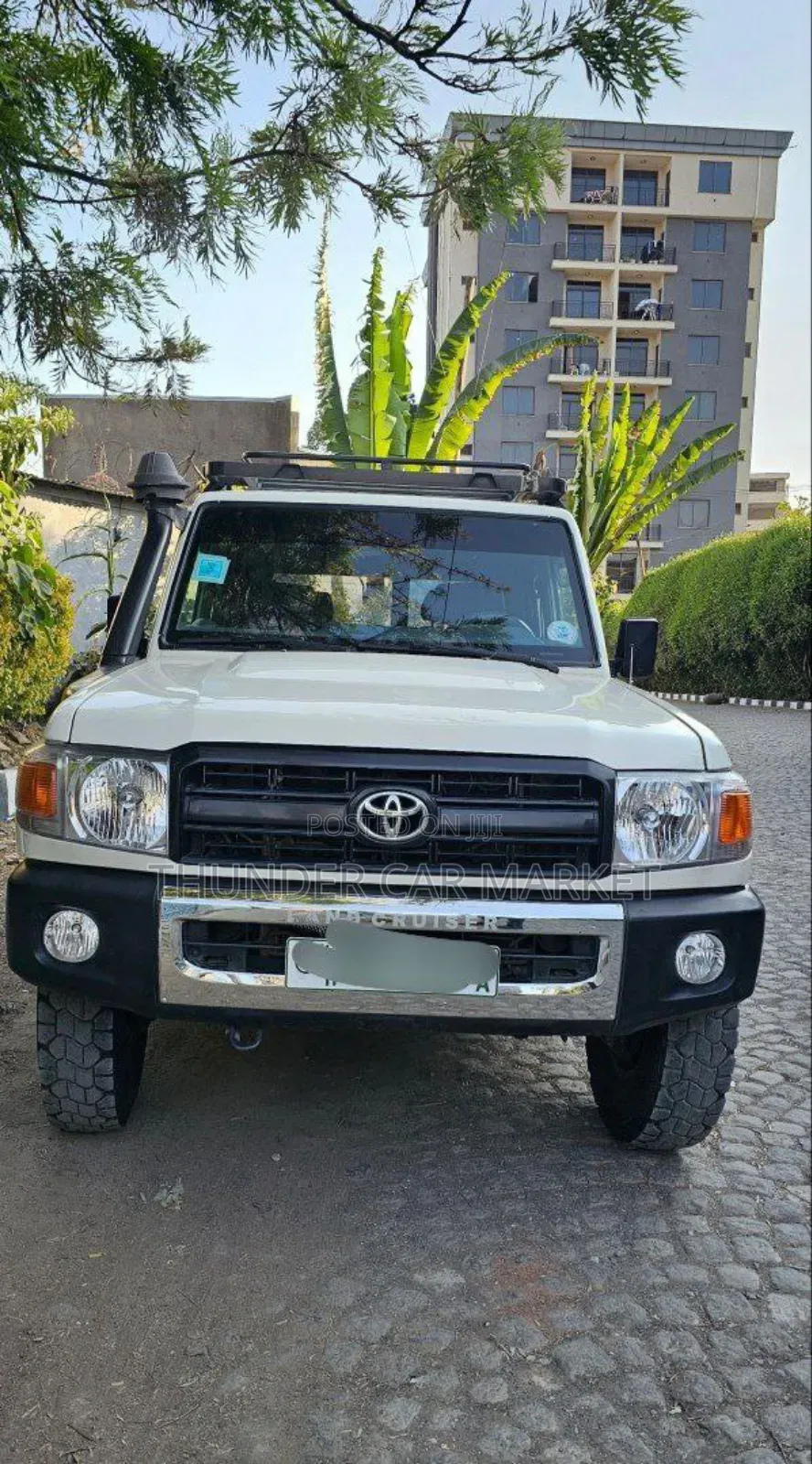 Toyota Land Cruiser 2014 White