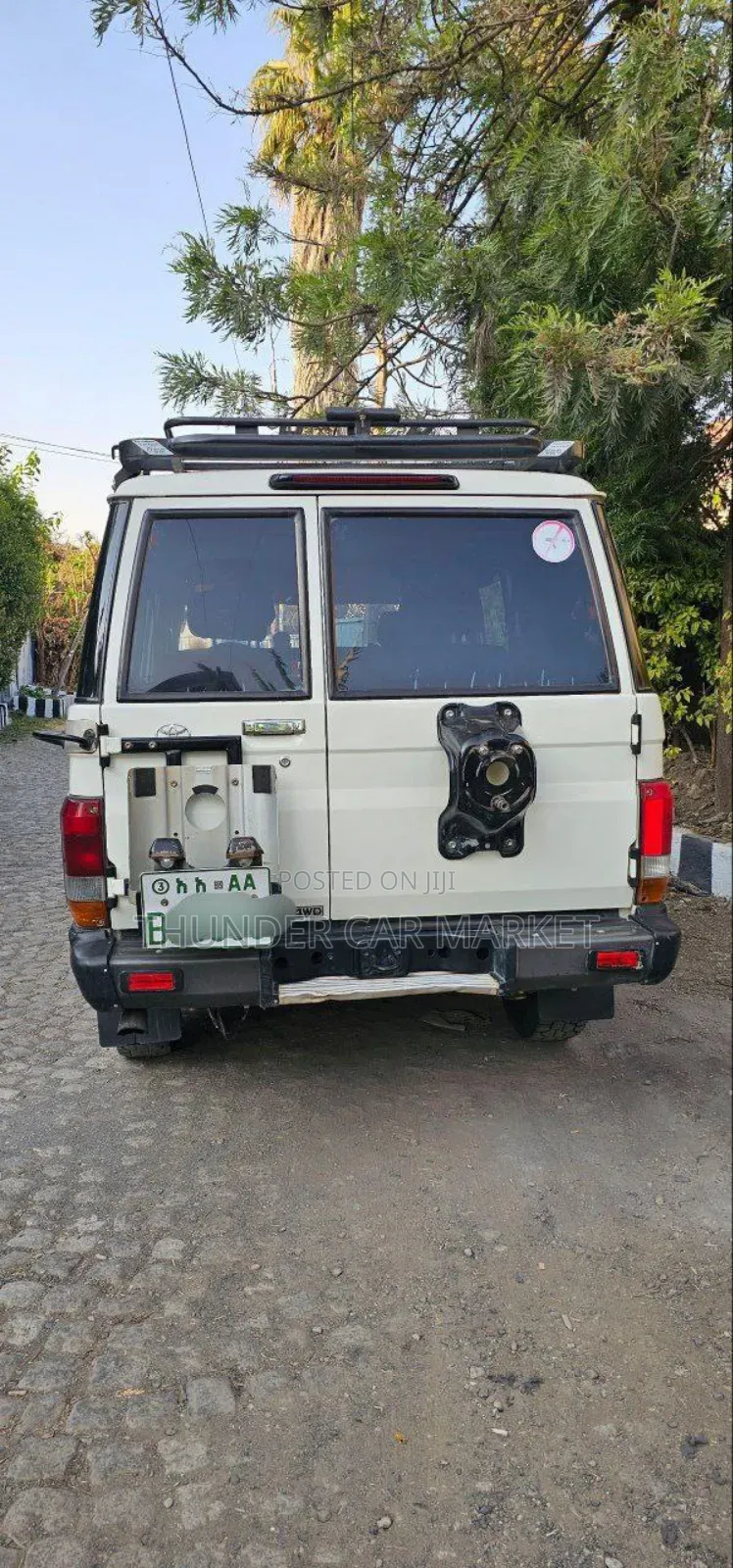 Toyota Land Cruiser 2014 White