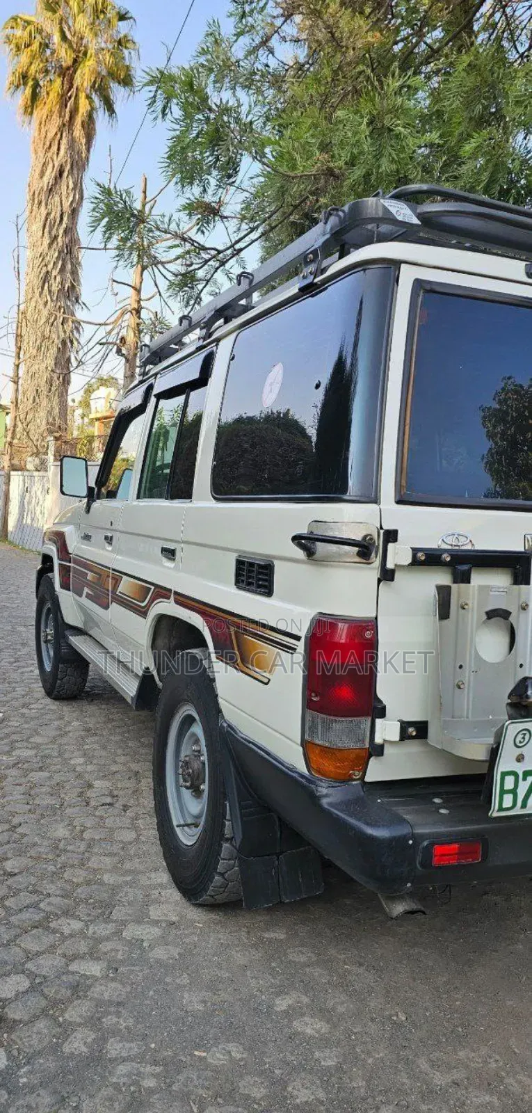 Toyota Land Cruiser 2014 White