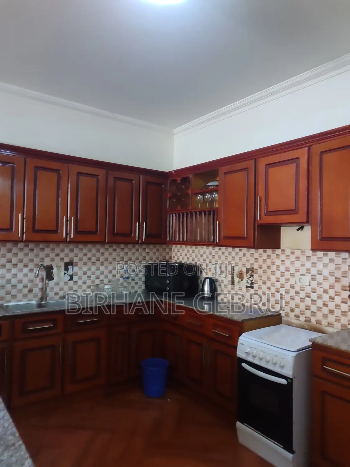 Furnished 7bdrm House in G+2 House, Bole for rent