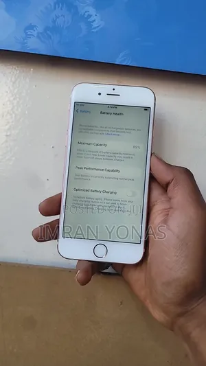 Photo - Apple iPhone 6s 16 GB Rose Gold