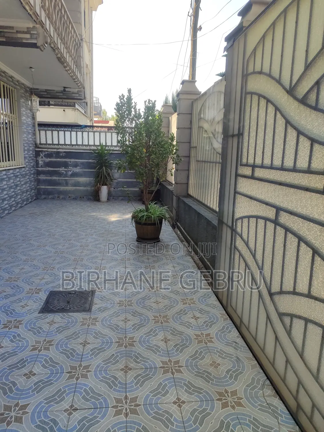 Furnished 7bdrm House in G+3 House, Bole for rent