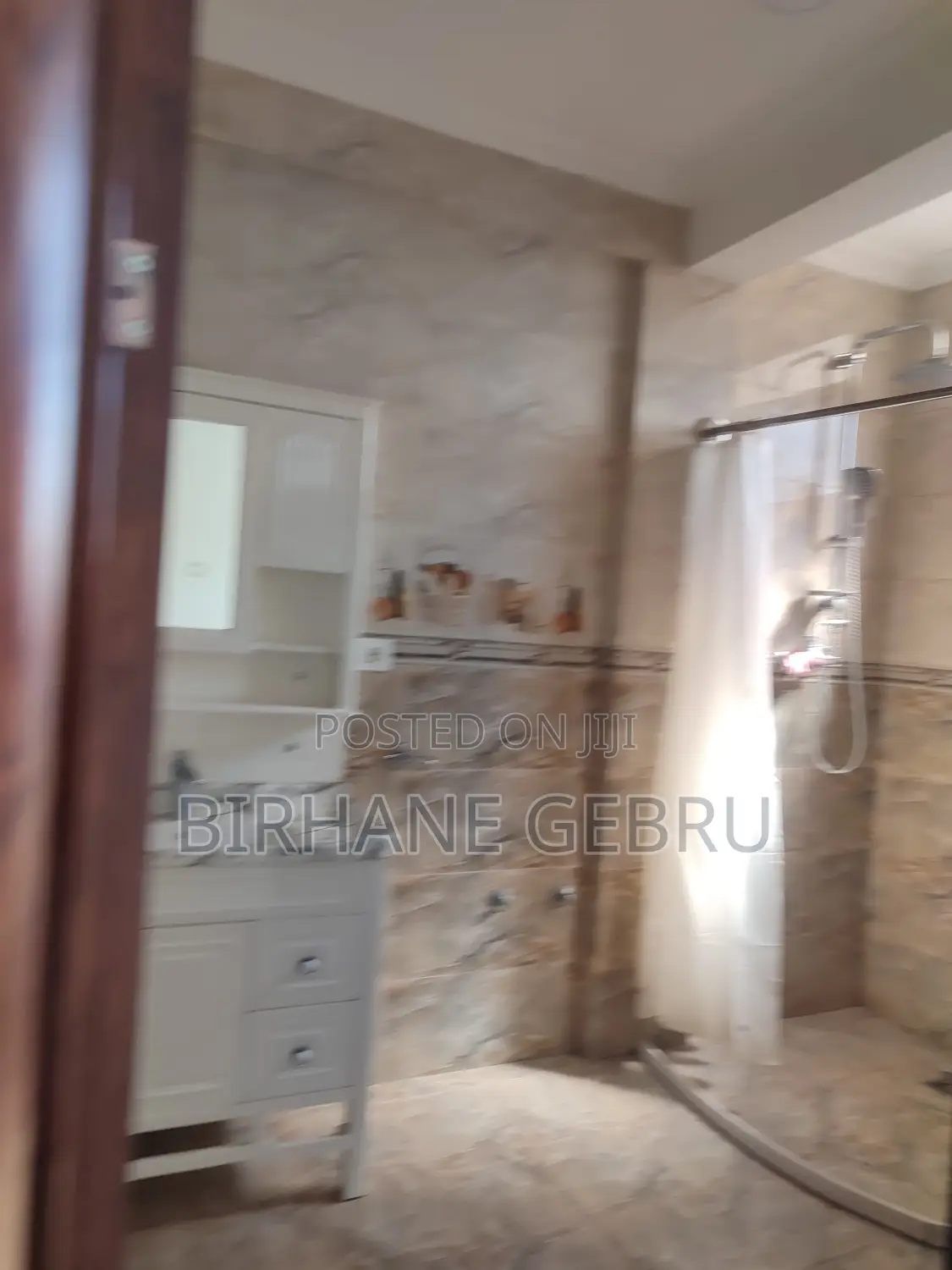 Furnished 7bdrm House in G+3 House, Bole for rent