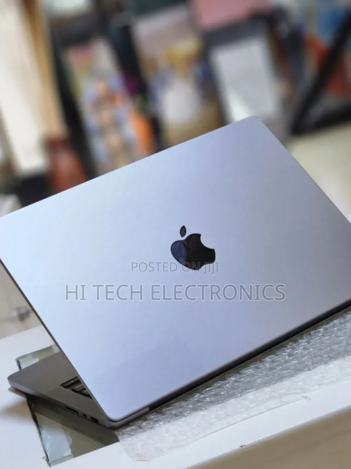 New Laptop Apple MacBook Pro M1 16GB Apple M1 Pro SSD 512GB