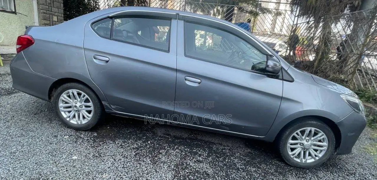 Mitsubishi Attrage 2021 Gray