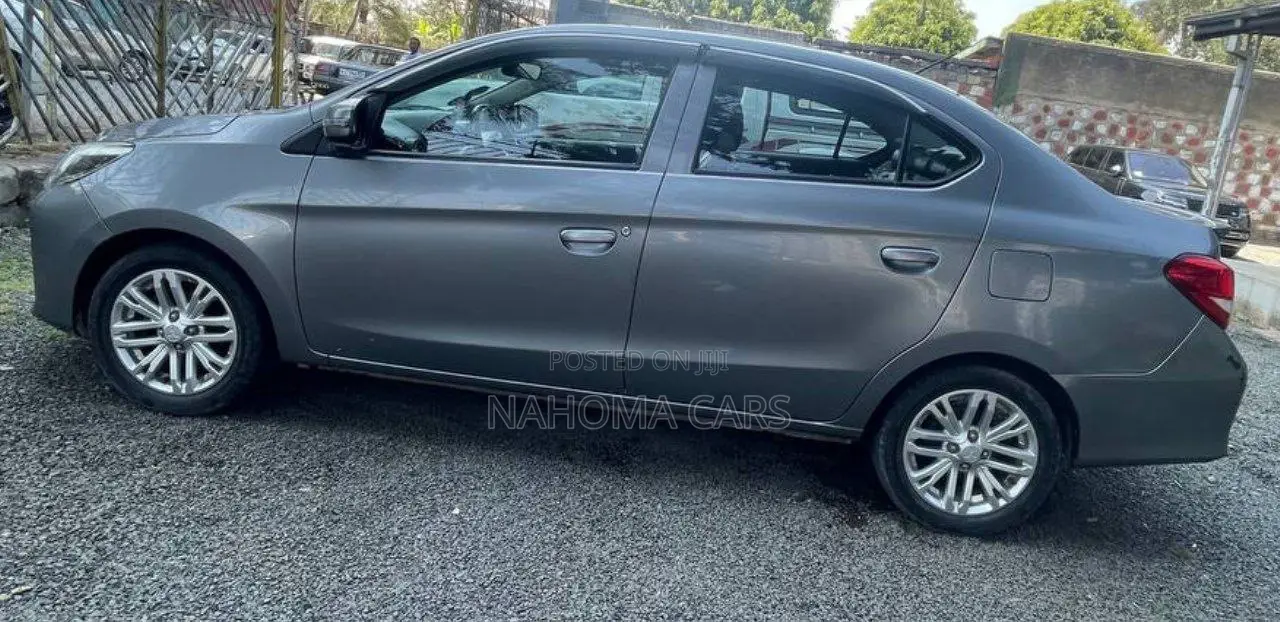 Mitsubishi Attrage 2021 Gray