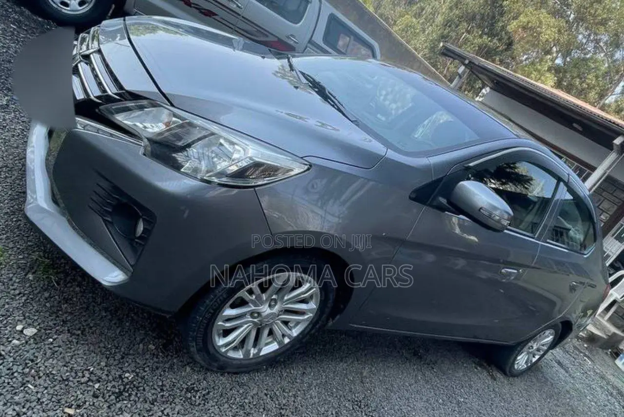 Mitsubishi Attrage 2021 Gray