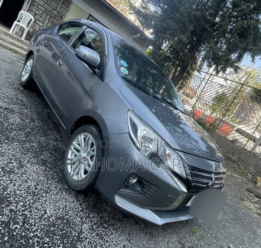 Mitsubishi Attrage 2021 Gray