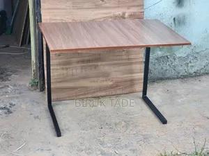 Photo - Study Table 100 × 60 Cm
