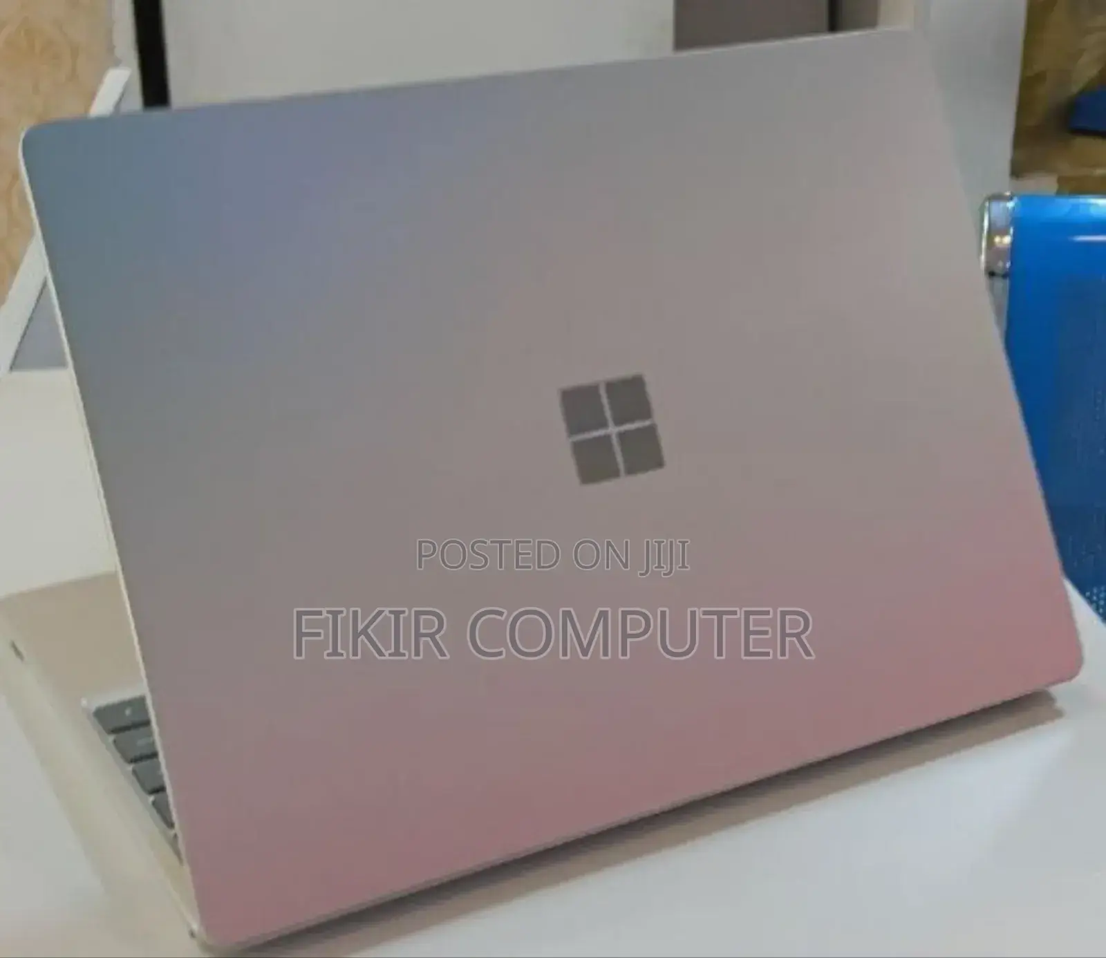 New Laptop Microsoft Surface Laptop 8GB Intel Core I5 SSD 128GB