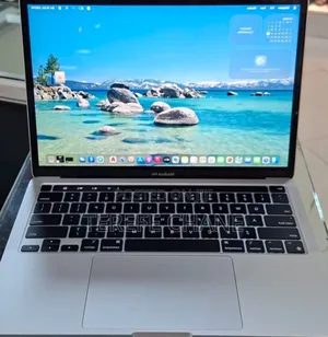 New Laptop Apple MacBook Pro 2022 M2 8GB Intel Core i5 SSD 256GB