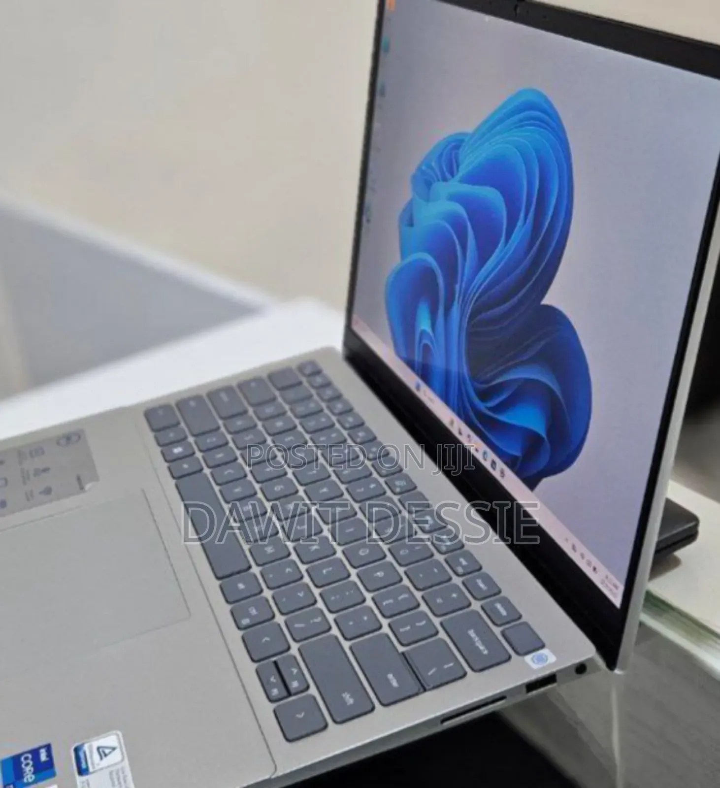 New Laptop Dell Inspiron 14 16GB Intel Core I7 SSD 512GB