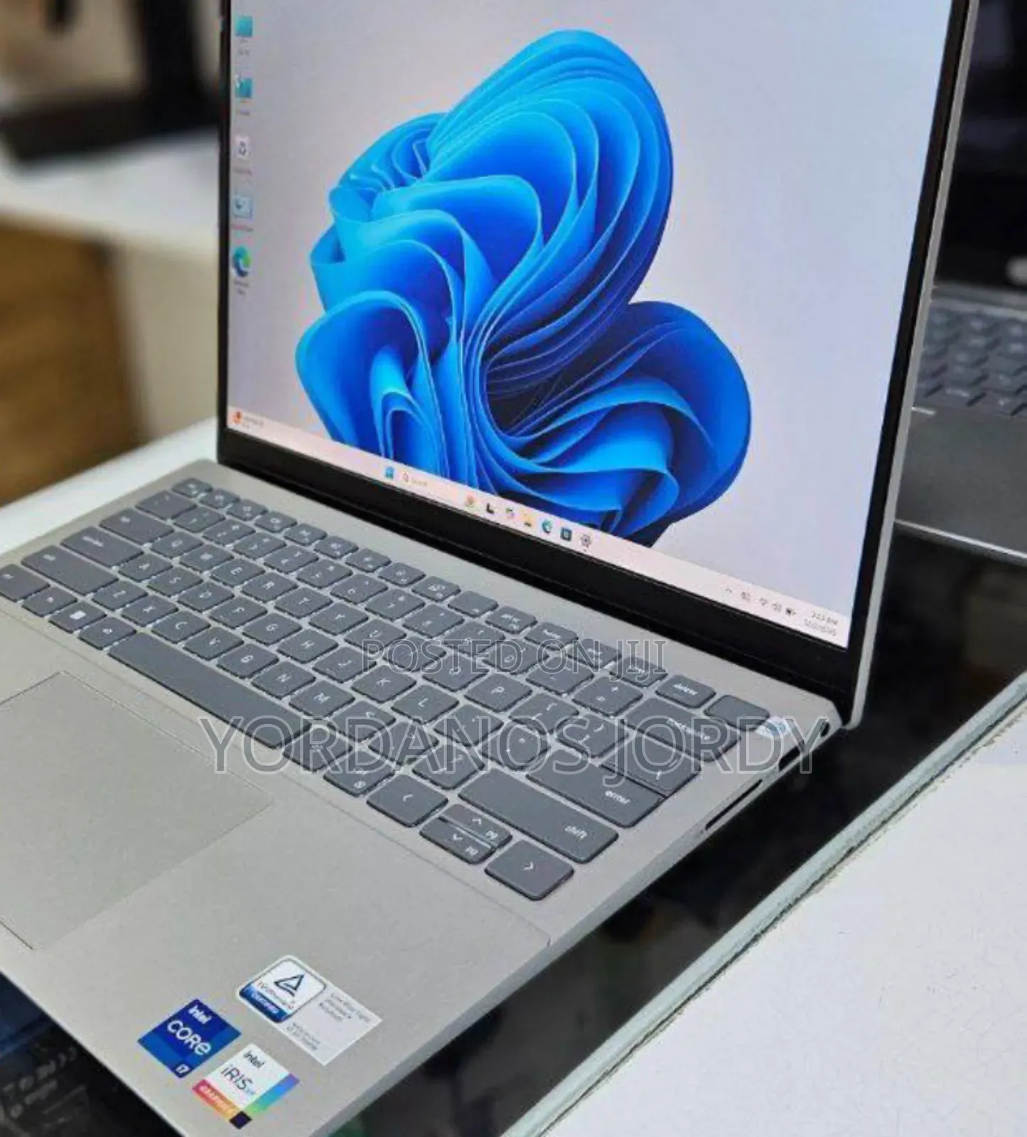 New Laptop Dell Inspiron 14 16GB Intel Core I7 SSD 512GB