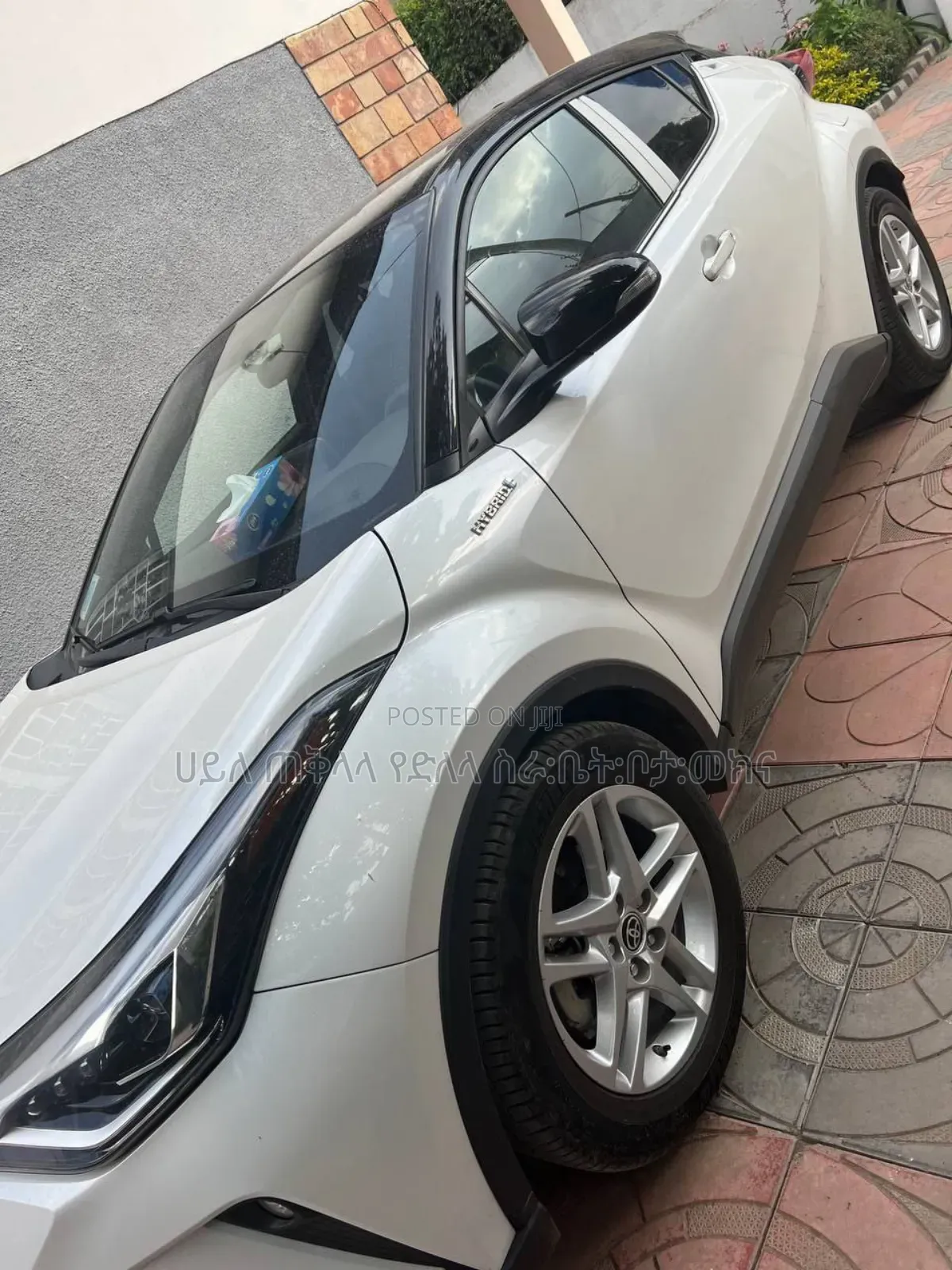 Toyota C-HR 2024 White
